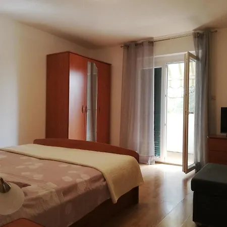 Apartment Mitan