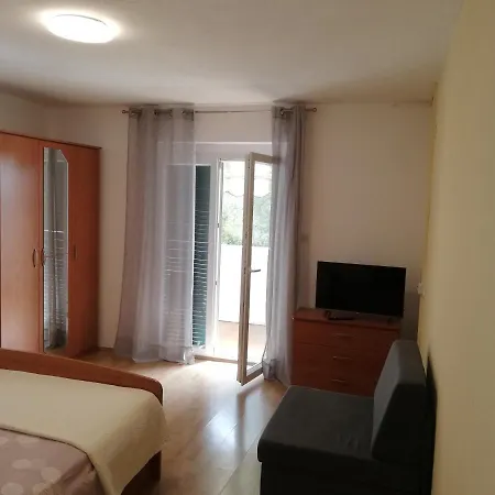 Apartment Mitan Tucepi