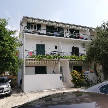 Apartment Mitan *
