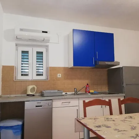 Apartment Mitan