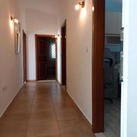 Apartment Mitan
