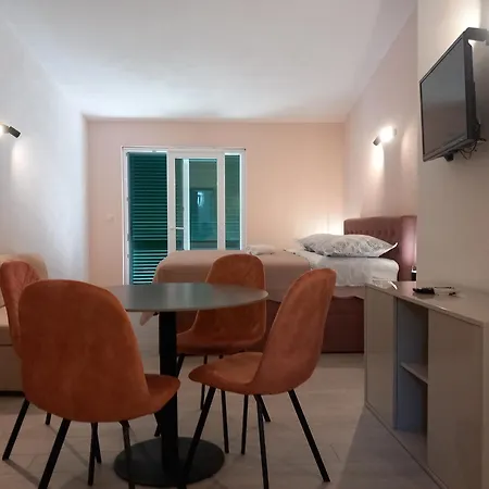 Apartment Mitan *