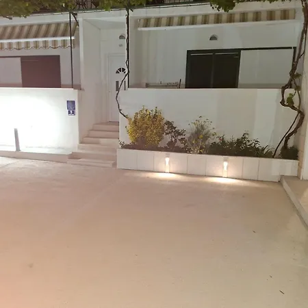 Apartment Mitan