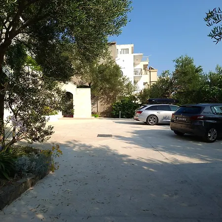 Apartment Mitan *