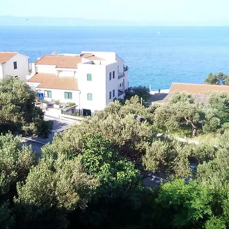 Apartment Mitan