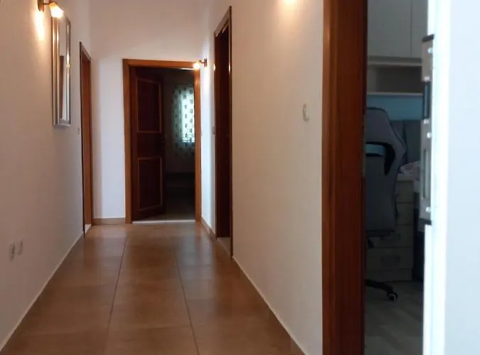 Apartment Mitan