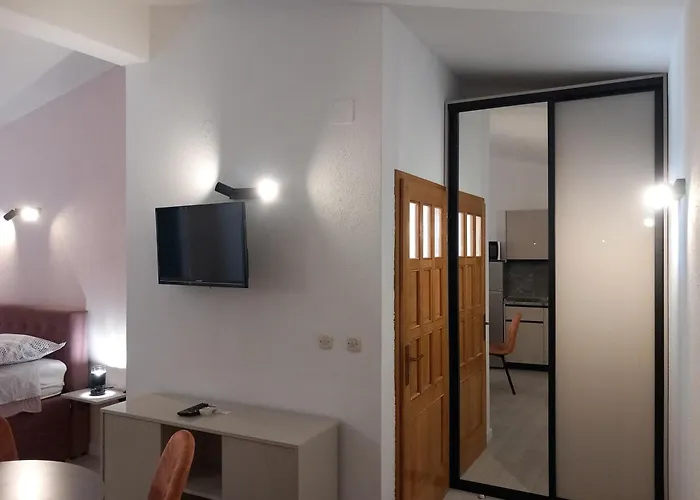 Apartment Mitan *